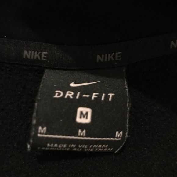 EUC Men’s Nike quarter zip jacket size Medium - Picture 5 of 5